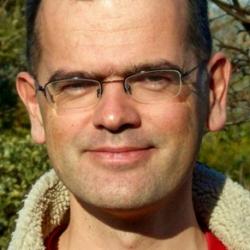 Peter  Bull