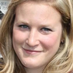 Dr Camilla  Benfield