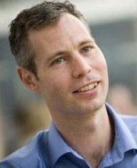 Dr Gavin  Wright