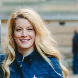 Dr Natalie  Burrows